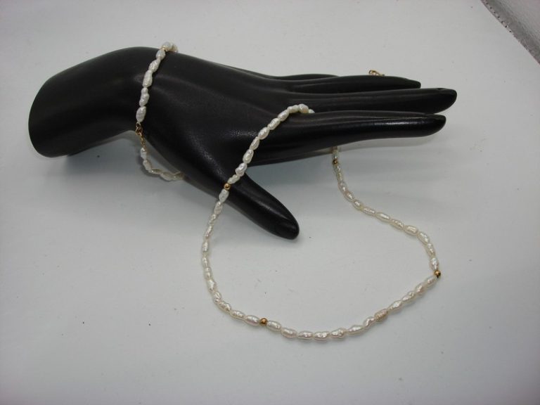 Vintage Freshwater Pearl Necklace & Bracelet Set with 14K Gold Clasp