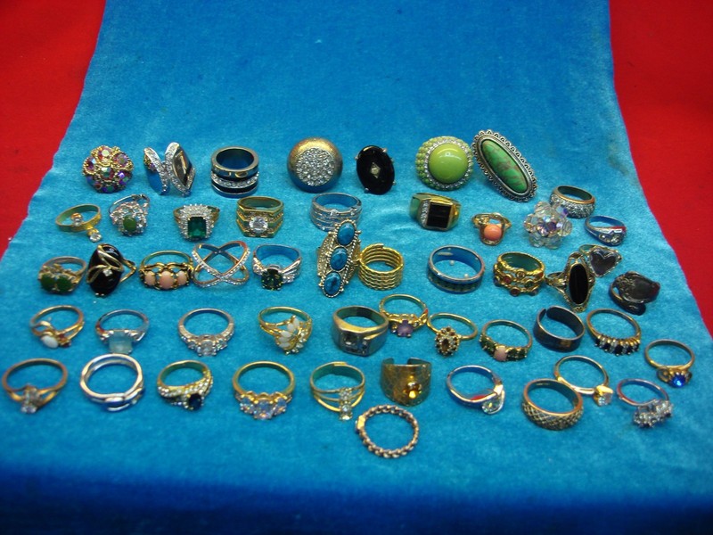 Collection of vintage and modern estate rings