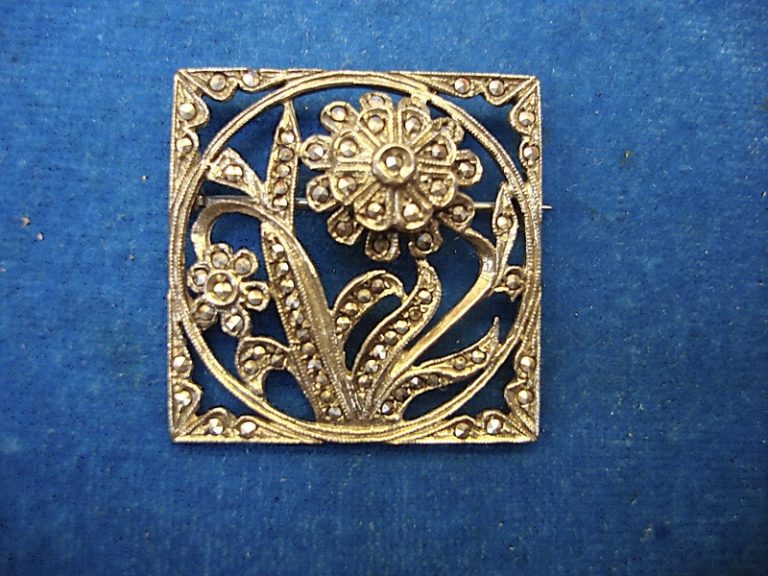 Vintage Sterling Silver Floral Pin with Marcasites
