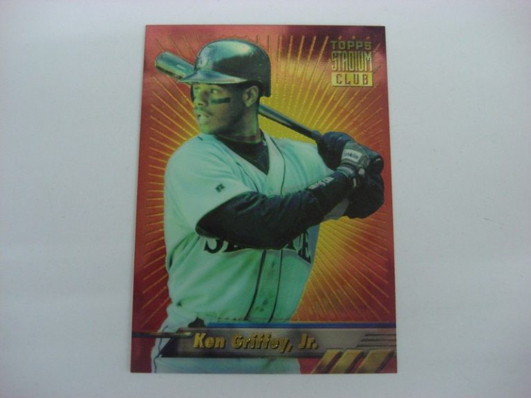 1994 Topps Stadium Club Finest Ken Griffey Jr. #5 Seattle Mariners Baseball Card - PSA Graded