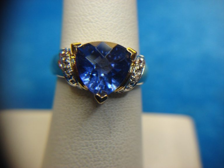 Sterling Silver & Gold Vermeil Purple Trillion Ring (Size 7) - Pre-Owned