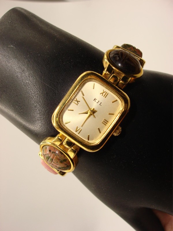 Vintage Kenneth J. Lane gemstone quartz watch with scarab design, excellent condition