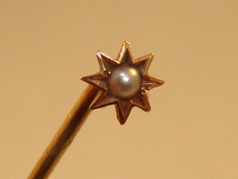 Antique 10K gold stick pin with creamy white cultured pearl
