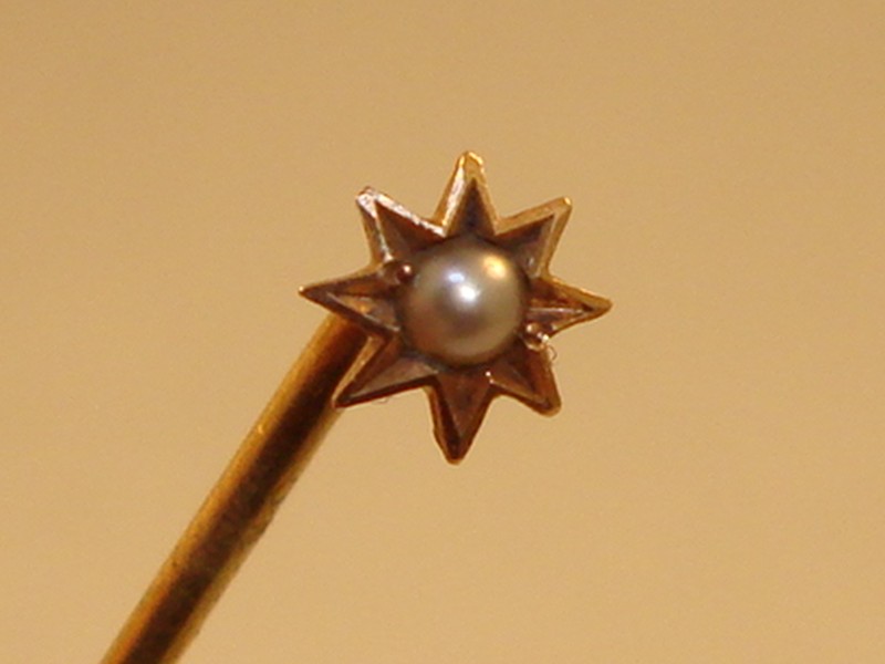 Antique 10K gold stick pin with creamy white cultured pearl