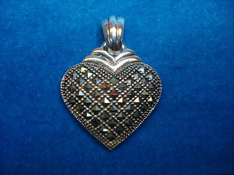 Sterling silver heart pendant with marcasites
