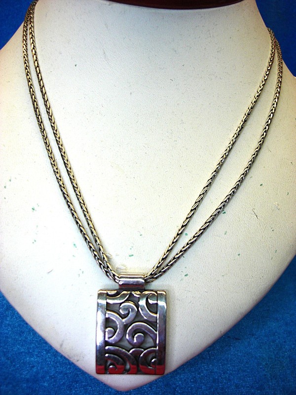 Elegant Deco Lace Fashion Necklace with Slide Pendant