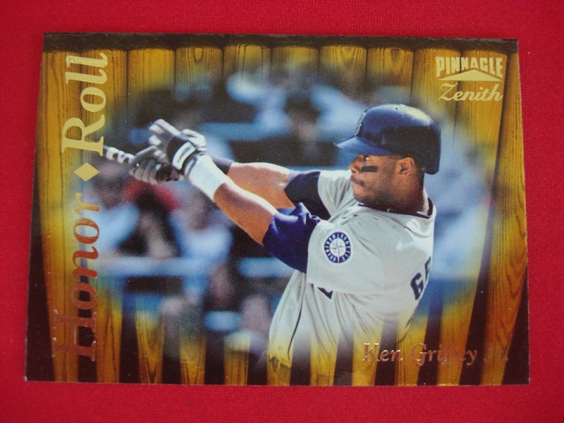 1996 Pinnacle Zenith Ken Griffey Jr. Honor Roll Foil Baseball Card #135