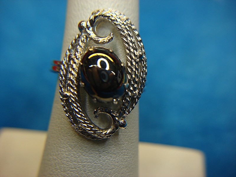 Stylish silver-tone hematite ring, size 7 adjustable
