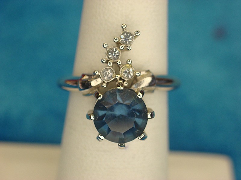 Avon Silver Tone Ring with Blue Stone & Brilliants