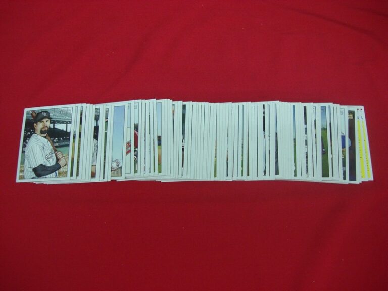 Collection of 80+ 2007 Bowman Heritage baseball cards, including short prints and parallels.