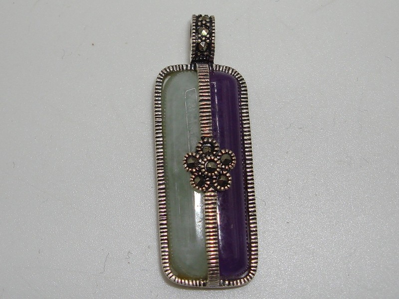 Sterling silver pendant with jade and amethyst