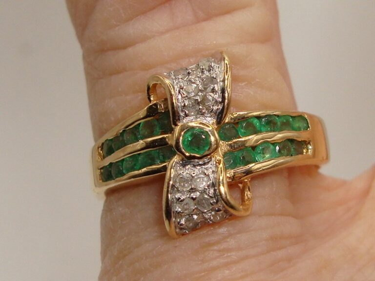 Vintage 14K gold emerald and diamond ring, size 7