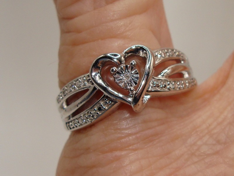 Vintage Kay Jewelers sterling silver and diamond heart ring, size 7