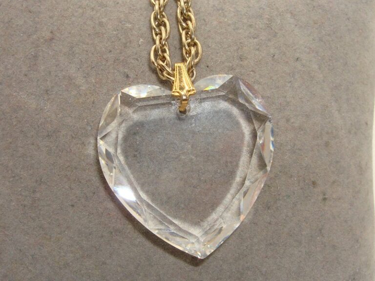 Vintage rock crystal heart pendant necklace with gold-tone chain
