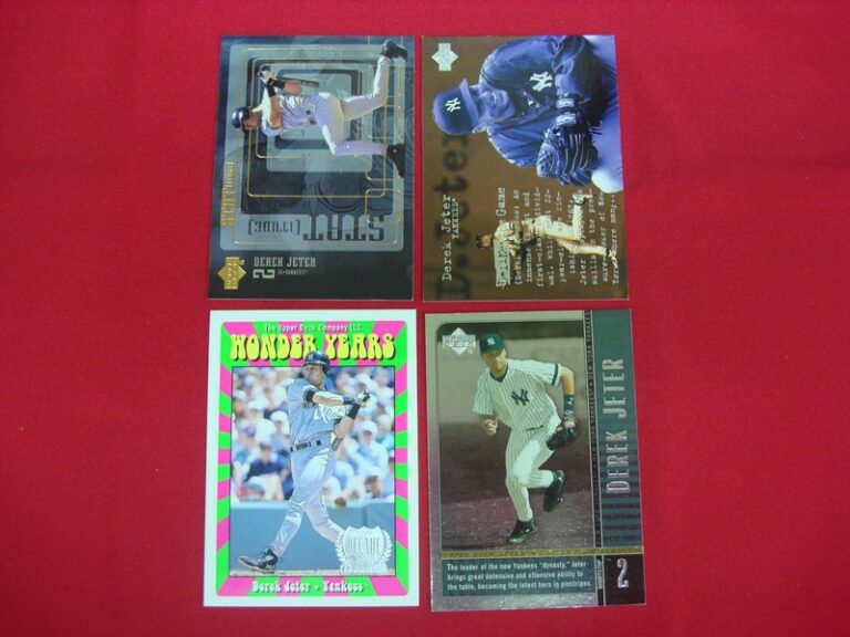 Derek Jeter Upper Deck baseball card lot