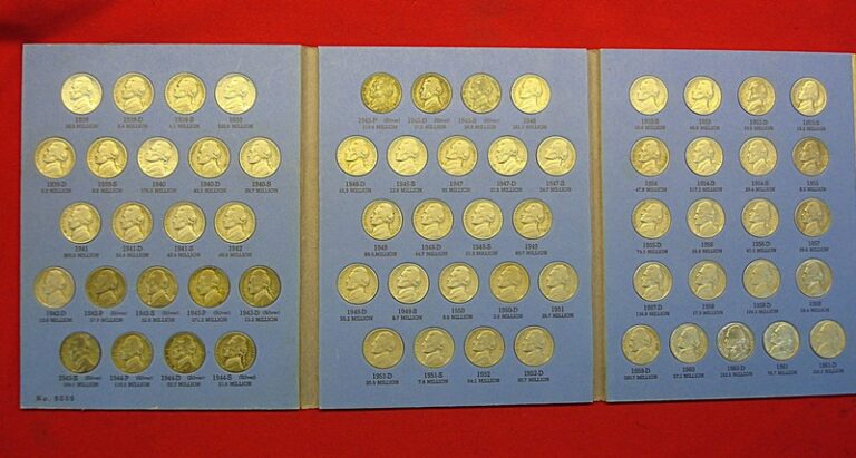 Complete circulated Jefferson nickel set (1938-1961) with P-D-S mintmarks, featuring wartime silver coins.