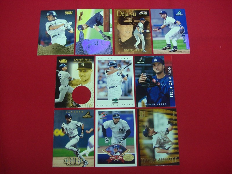 Derek Jeter Score & Pinnacle Baseball Card Lot
