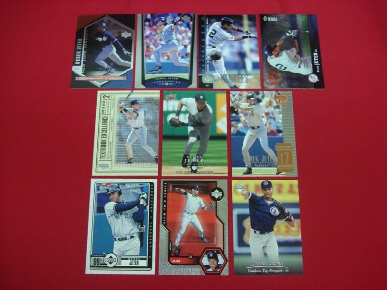 Lot of 10 Derek Jeter Upper Deck Baseball Cards