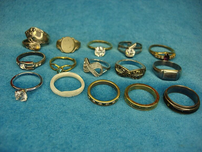 15 unique vintage and modern fashion rings