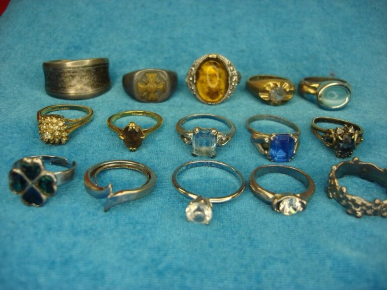 Vintage and modern fashion ring lot of 15