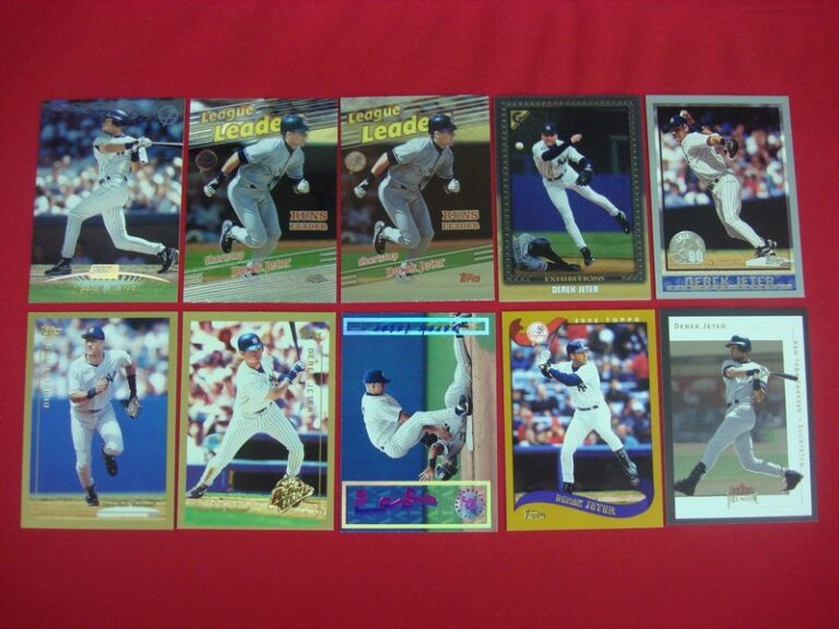 Derek Jeter baseball card lot of 10 Topps & Fleer cards