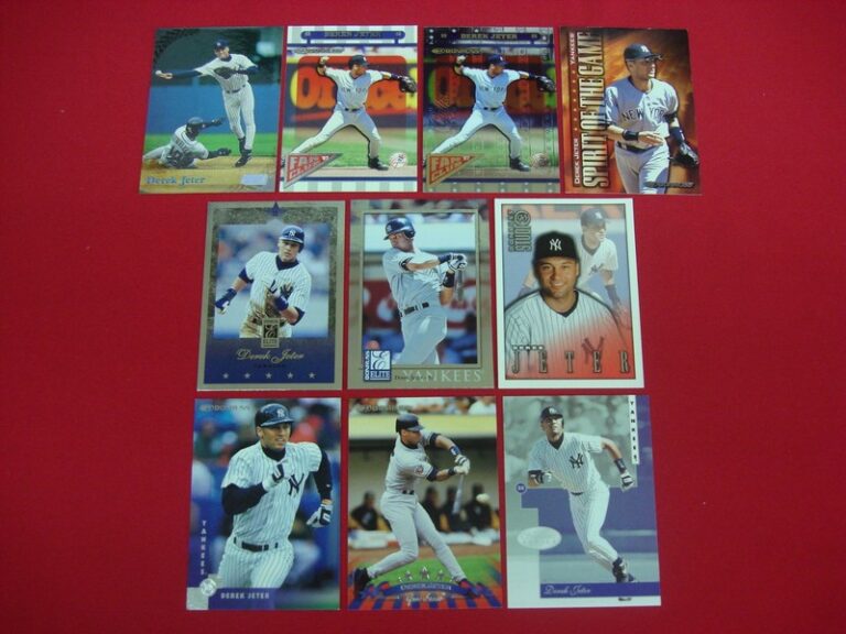 Derek Jeter Baseball Card Lot (10 Cards)