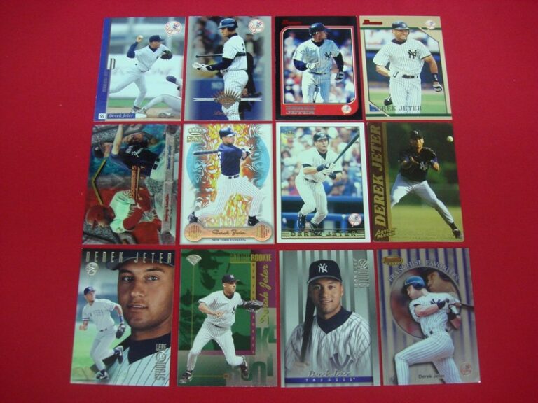 Derek Jeter Baseball Card Lot (12 Cards) - New York Yankees