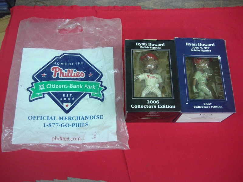 Ryan Howard Bobblehead Set (2006 & 2007) - Phillies NL MVP Commemorative