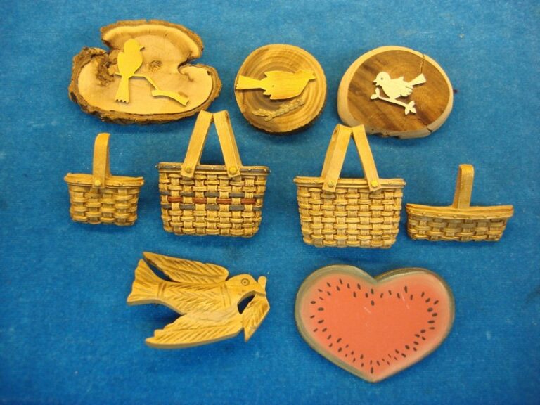 Lot of 9 vintage wooden pins