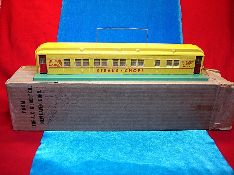 Vintage 1951 Lionel American Flyer #767 Roasid Diner in good condition with original box