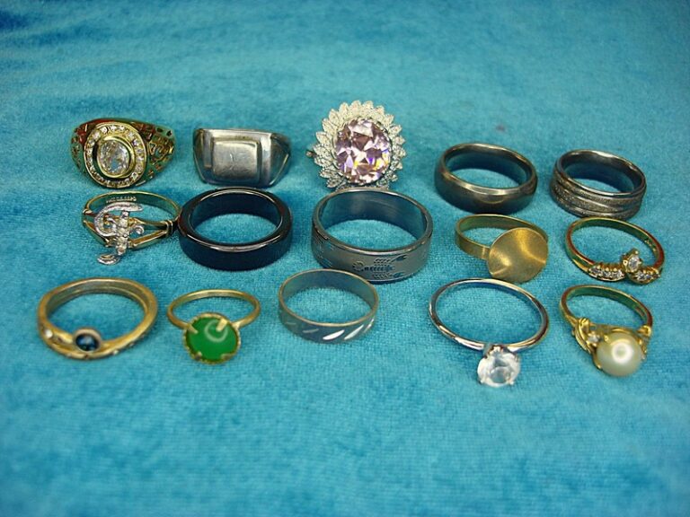 Lot of 15 vintage and modern fashion rings, unique designs under $3 each