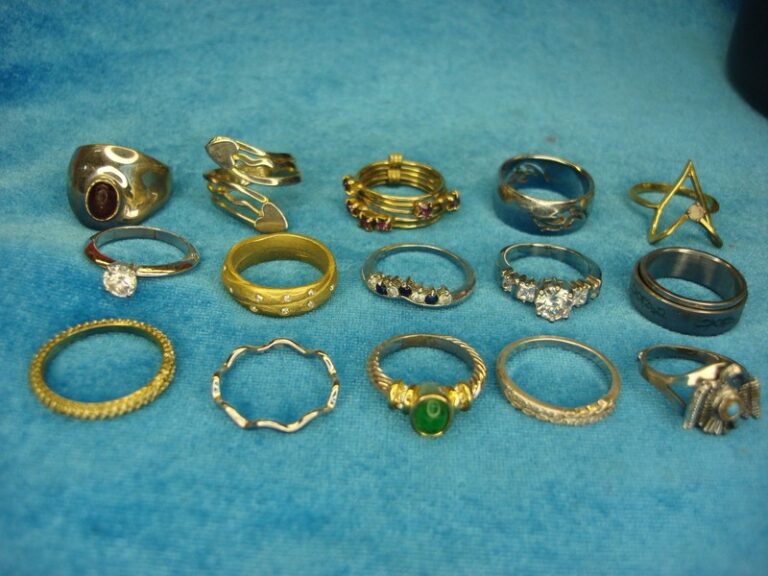 15 vintage and modern fashion rings