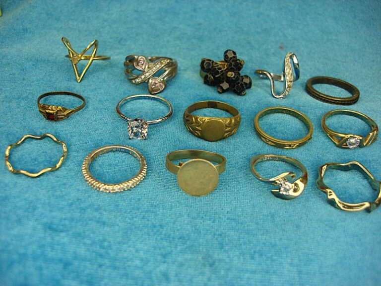 Vintage and modern fashion ring lot of 15 unique estate jewelry pieces