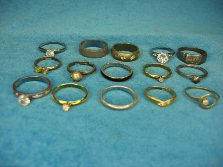 Vintage and modern fashion rings lot of 15