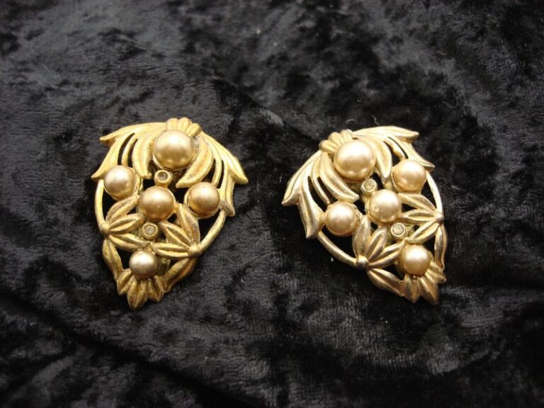 Antique Art Nouveau gold-tone fur clips with faux pearls and rhinestones