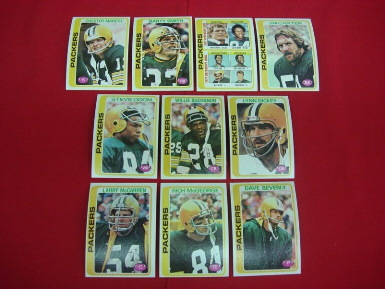 Vintage 1978 Topps Green Bay Packers football card lot