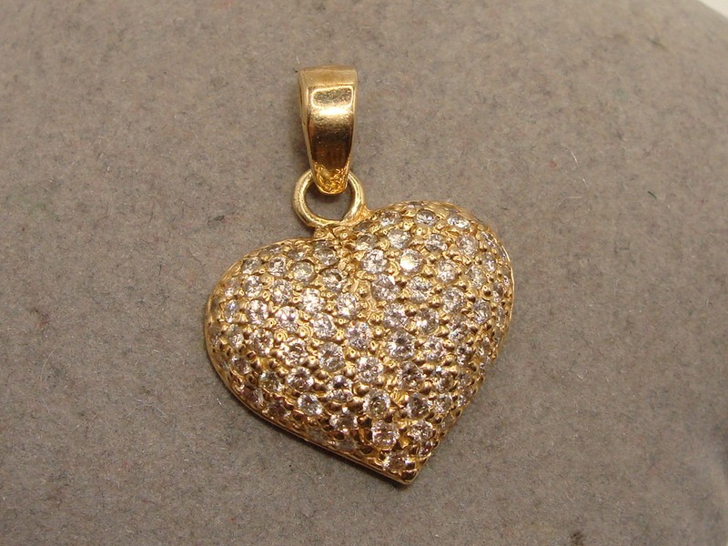 Custom 14K Gold Pave Diamond Heart Pendant | 1 Carat, SI2 Diamonds