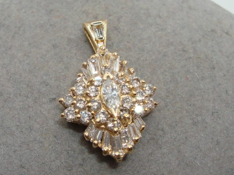 14K Gold Diamond Pendant - 1ctw Baguette & Round Diamonds - SI2, G/H Color