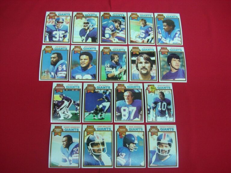 1979 Topps New York Giants Football Cards - 18 Card Lot