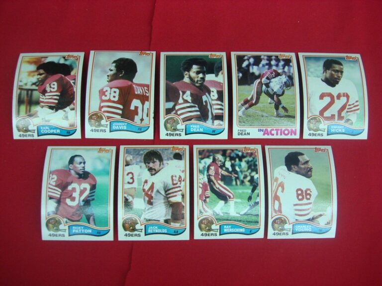 1982 Topps San Francisco 49ers Football Card Lot