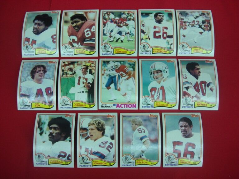1982 Topps New England Patriots Football Card Lot
