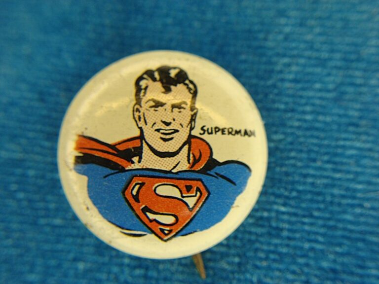Vintage Superman Kellogg's PEP Pin