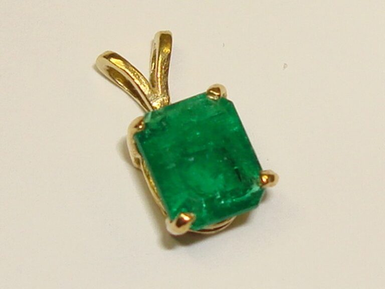 14K gold emerald pendant, natural emerald, excellent color
