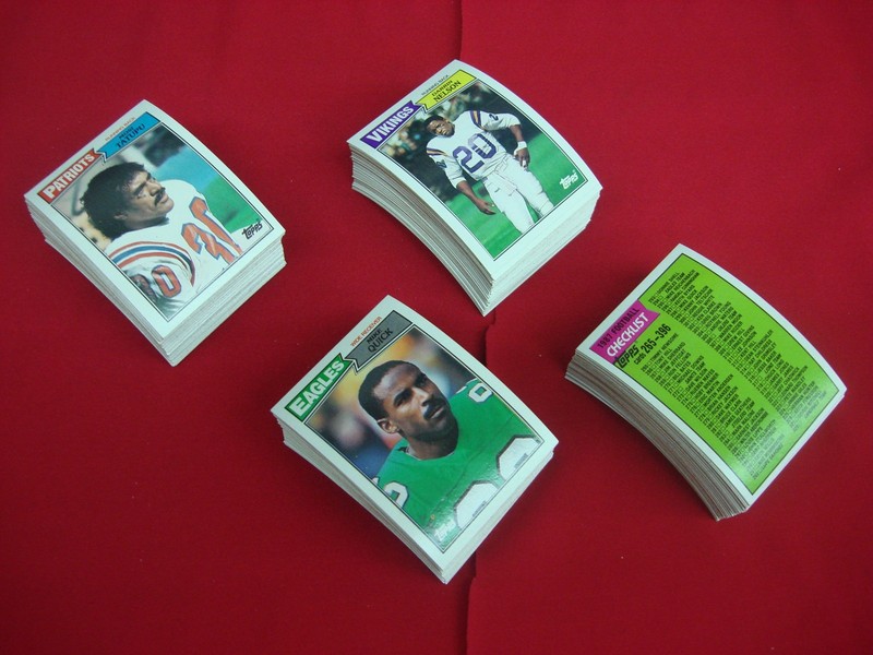 Collection of over 250 1987 Topps Football cards in excellent to mint condition