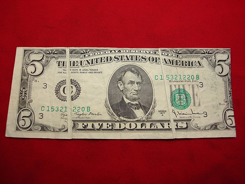1977A $5 Federal Reserve Note Error - Ink Smudging, Blank Creases