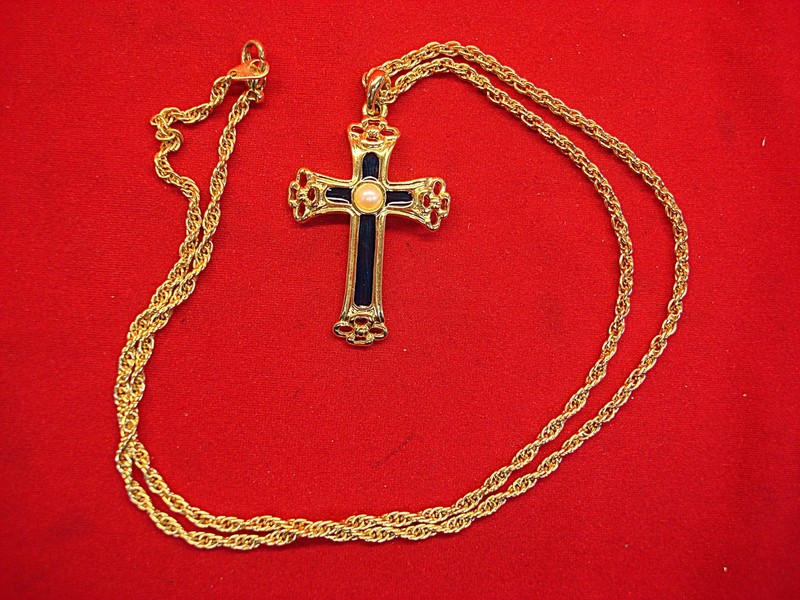 Limited Edition 1994 Gold Tone Cross Necklace w/Enamel & Pearl - 24" Chain