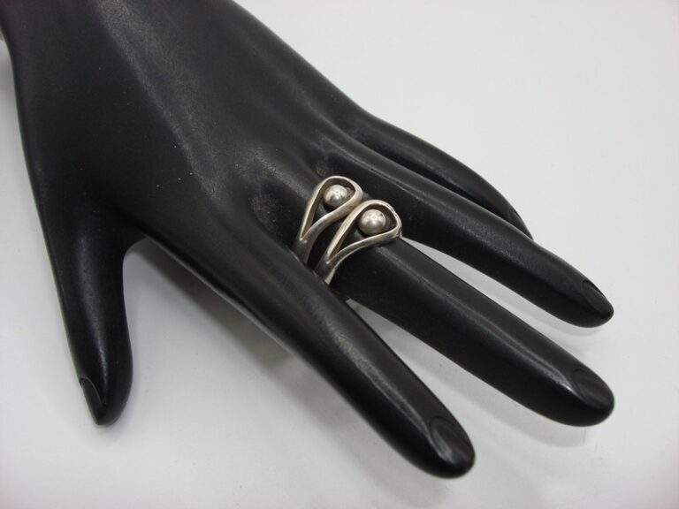Vintage Taxco silver double wave ball ring, size 9.5