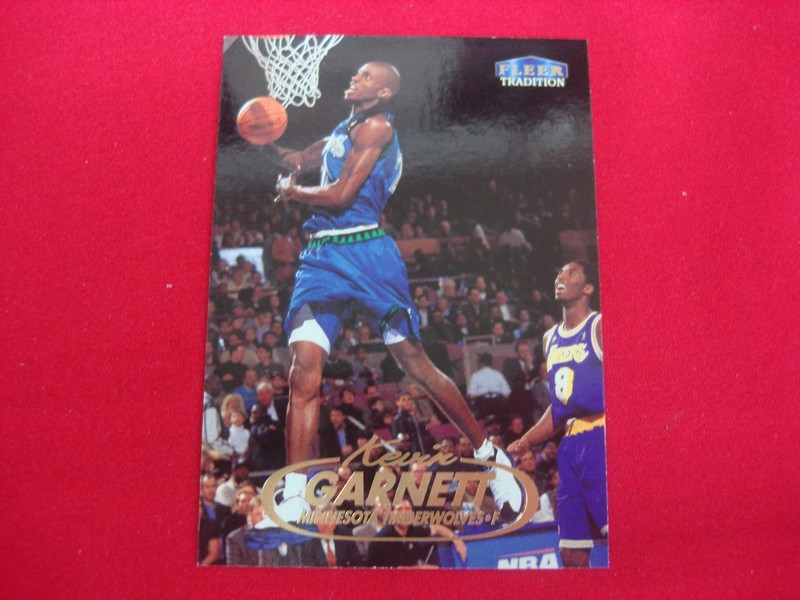 1998-99 Fleer Tradition Kevin Garnett basketball card (#100) featuring Kobe Bryant
