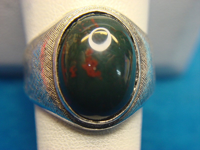 Vintage sterling silver men's ring with oval bloodstone, size 10 1/4