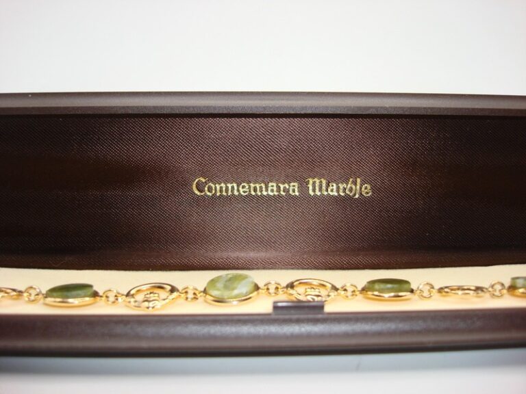 Vintage Connemara Marble Bracelet | 14k Rolled Gold | Celtic Design | New in Original Box